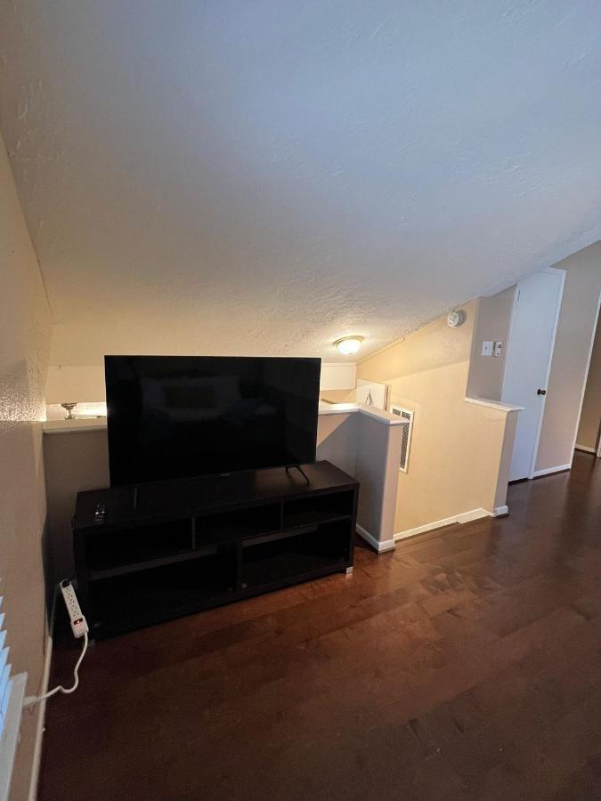 Centrally Located Houston Retreat! Sleeps 8, 10 Min To Downtown, Free Parking Εξωτερικό φωτογραφία