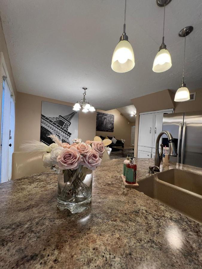Centrally Located Houston Retreat! Sleeps 8, 10 Min To Downtown, Free Parking Εξωτερικό φωτογραφία