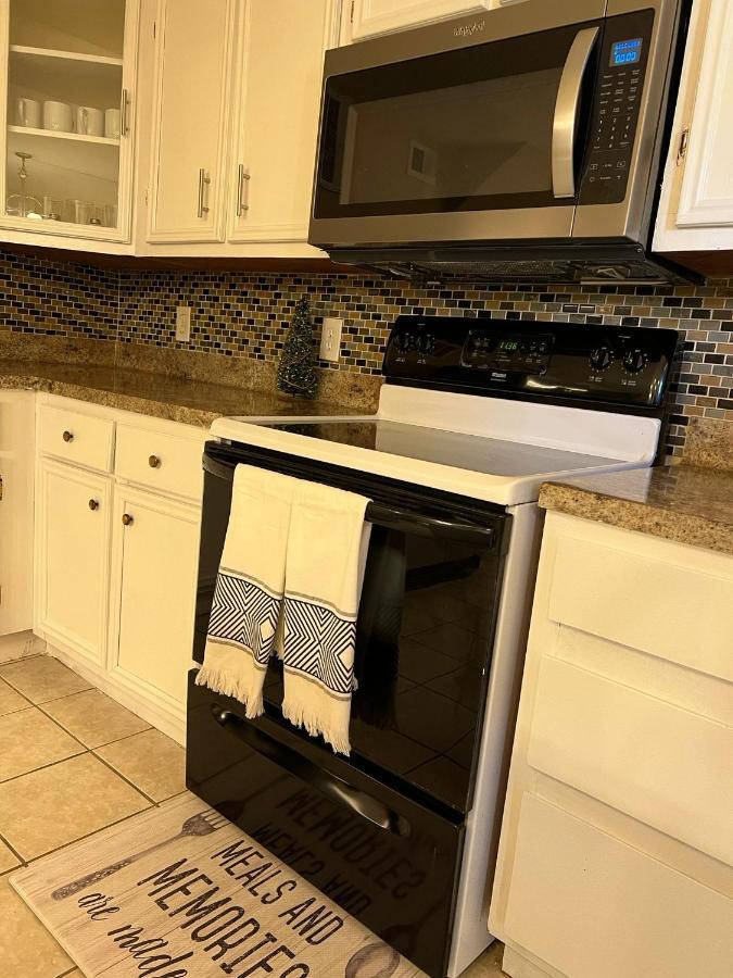 Centrally Located Houston Retreat! Sleeps 8, 10 Min To Downtown, Free Parking Εξωτερικό φωτογραφία