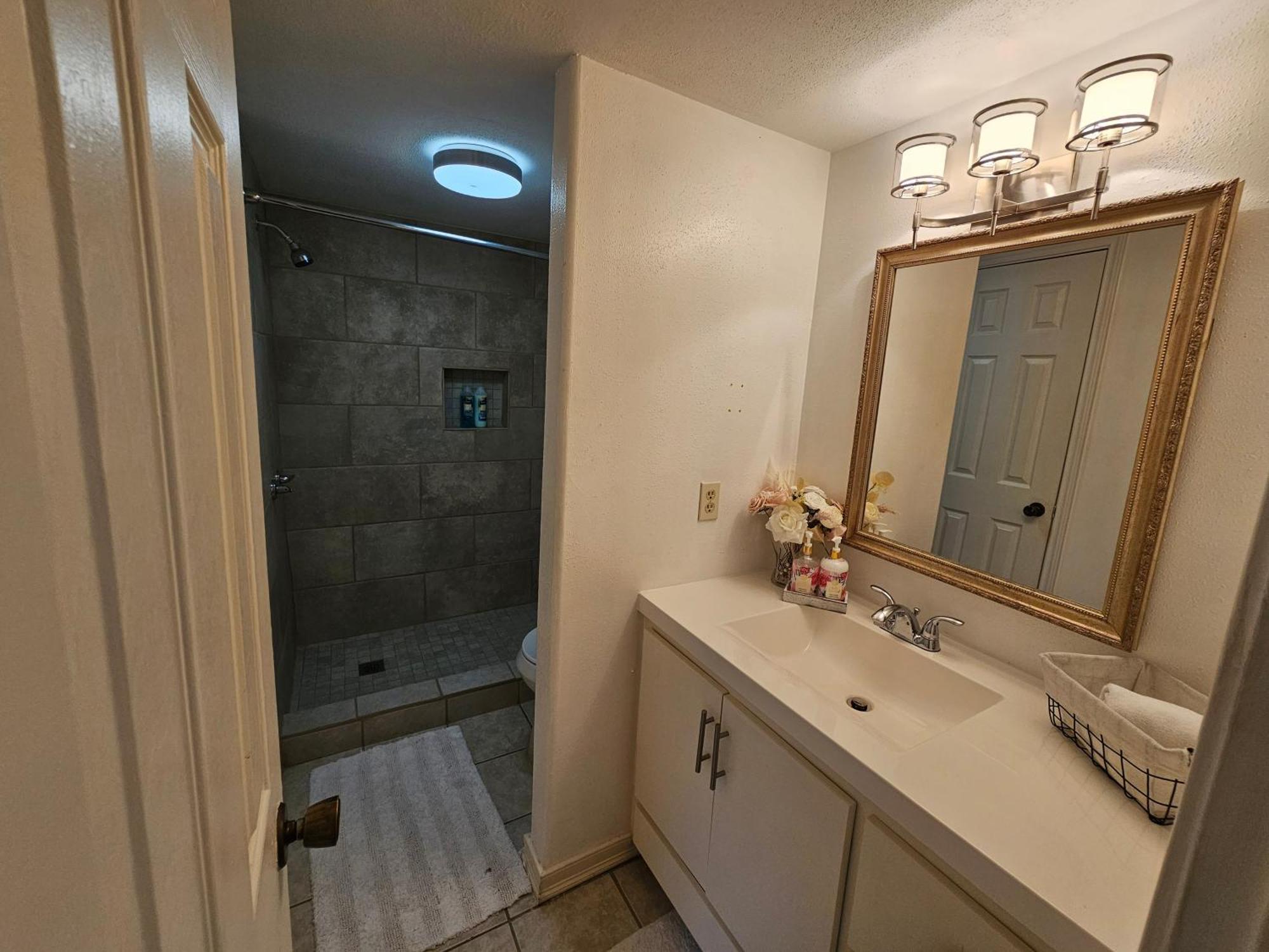 Centrally Located Houston Retreat! Sleeps 8, 10 Min To Downtown, Free Parking Εξωτερικό φωτογραφία