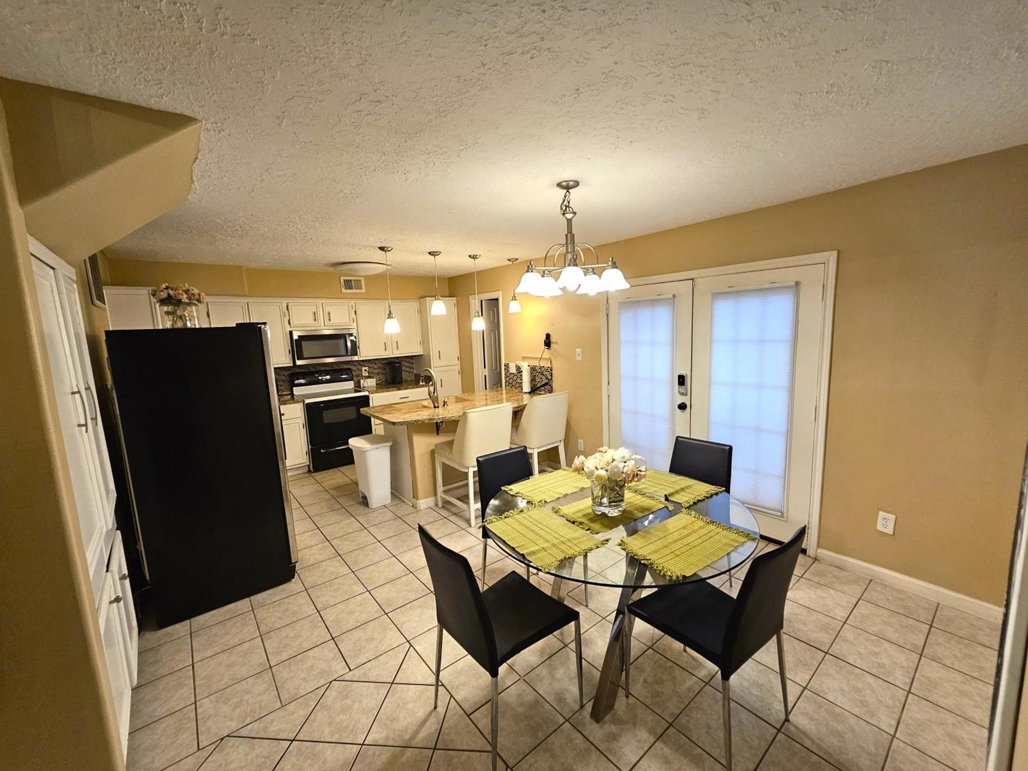 Centrally Located Houston Retreat! Sleeps 8, 10 Min To Downtown, Free Parking Εξωτερικό φωτογραφία